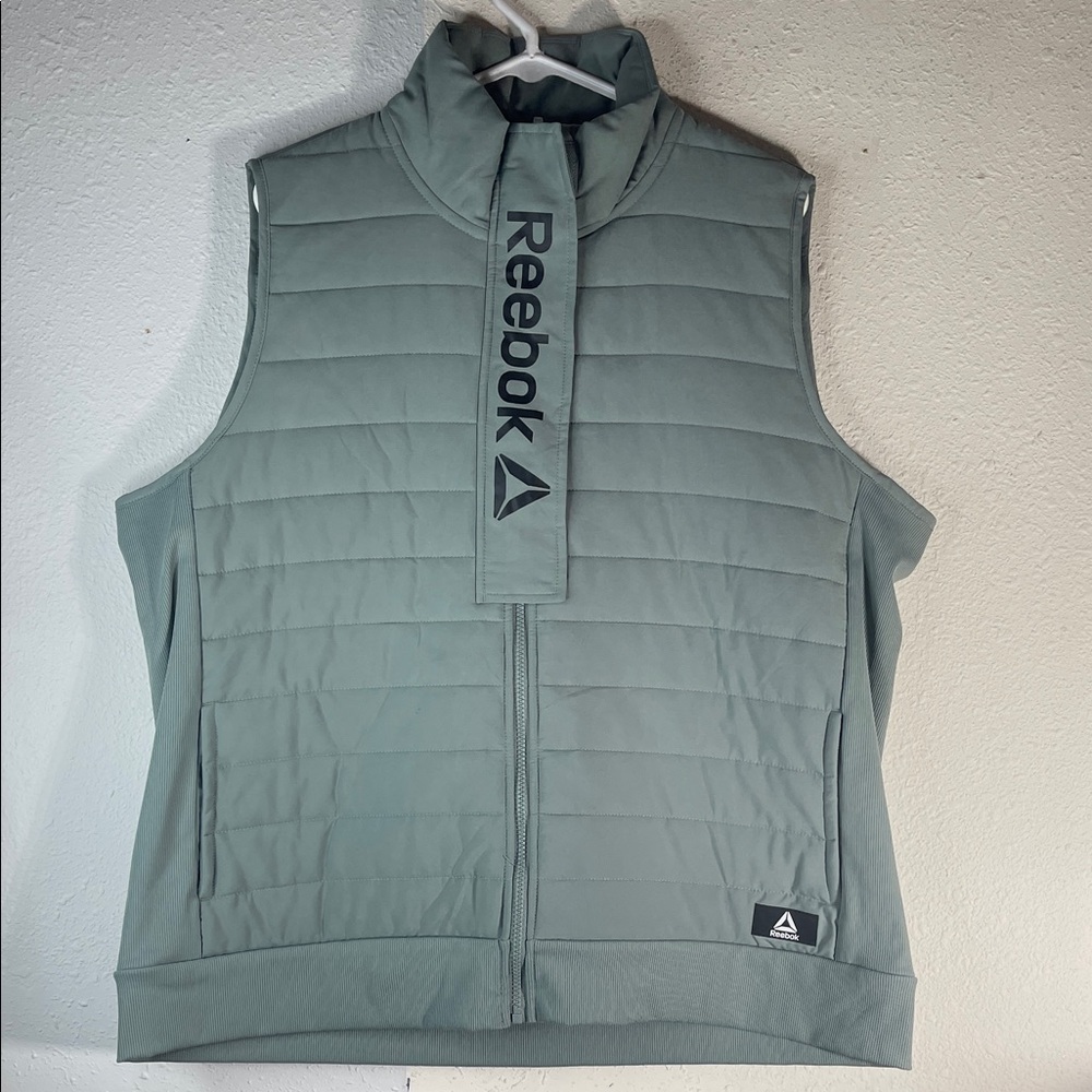 Reebok Light Gray Quilted Vest